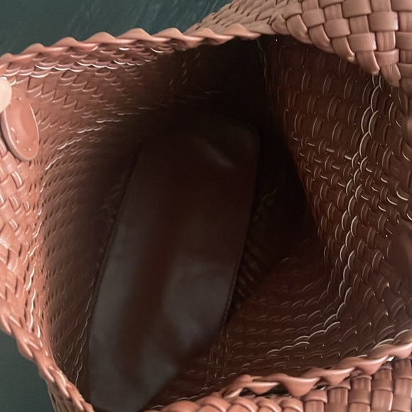 Vegan Leather Hand-Woven Tote Handbag in brown - Picture 3 of 5